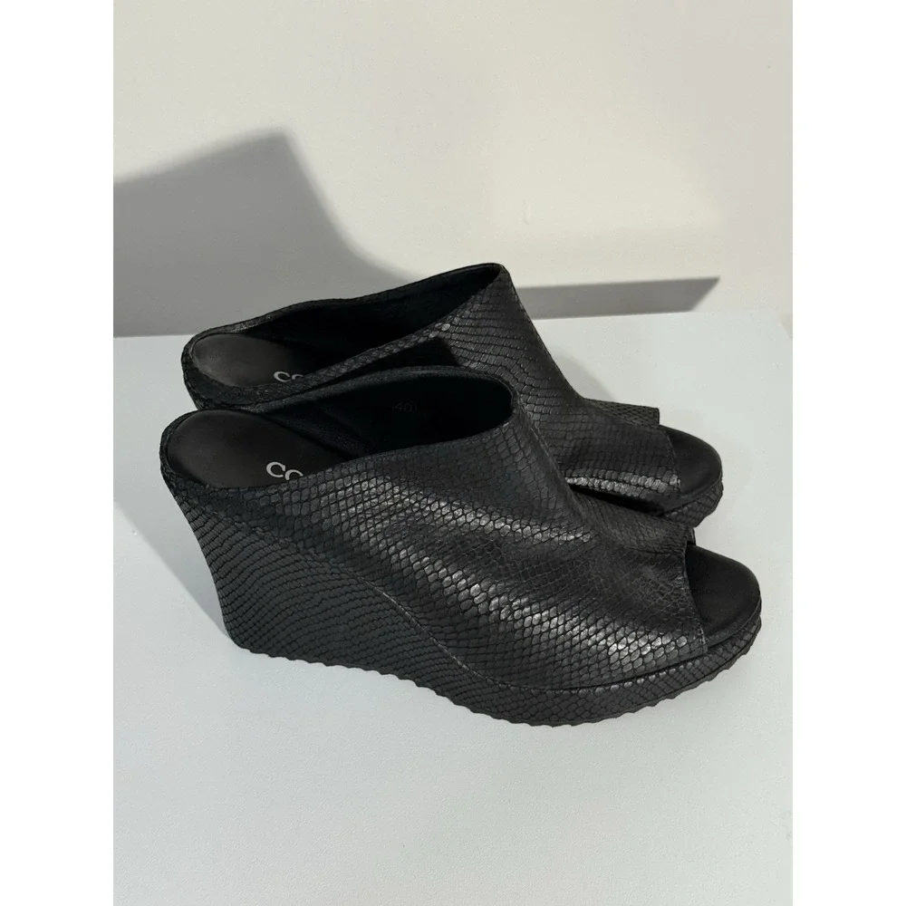 CORDANI Italy Black Faux Reptile Peep Toe Wedge Sz 40 US 9 Event Designer Luxury
